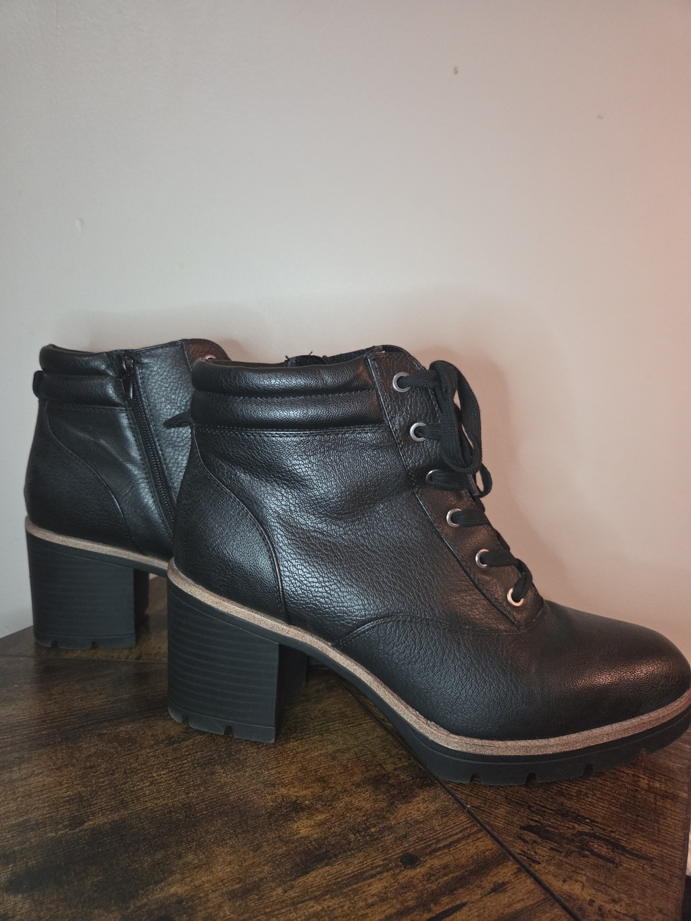 Naturalizer Black Lace-Up Chunky Heel Ankle Boots